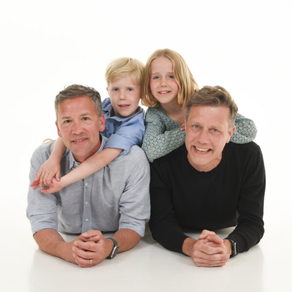 Groepsfoto in de studio bij Fotostudio Smitz in Eeklo