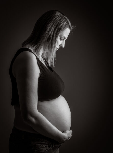 Newborn- en zwangerschapsfotografie in de studio bij Fotostudio Smitz in Eeklo