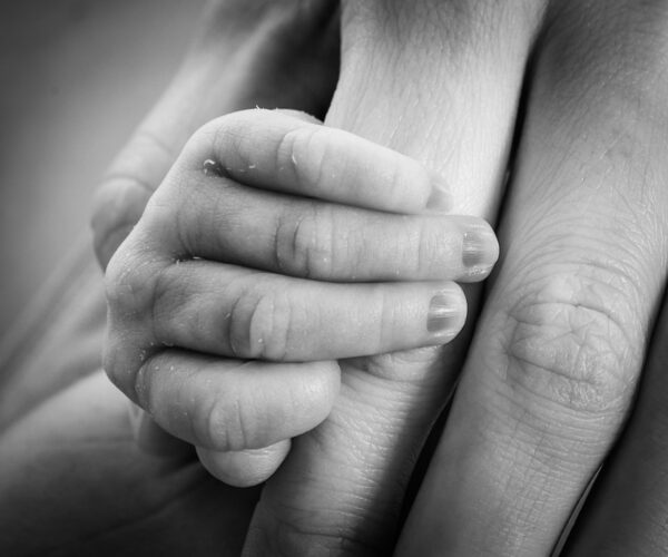 Newborn- en zwangerschapsfotografie in de studio bij Fotostudio Smitz in Eeklo