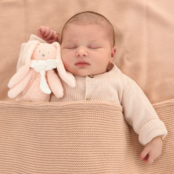 Newborn- en zwangerschapsfotografie in de studio bij Fotostudio Smitz in Eeklo