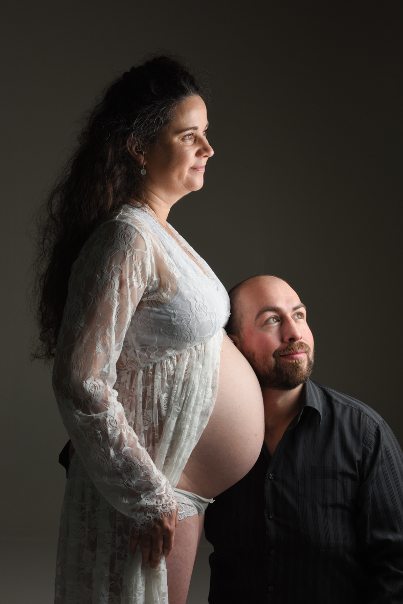 Newborn- en zwangerschapsfotografie in de studio bij Fotostudio Smitz in Eeklo